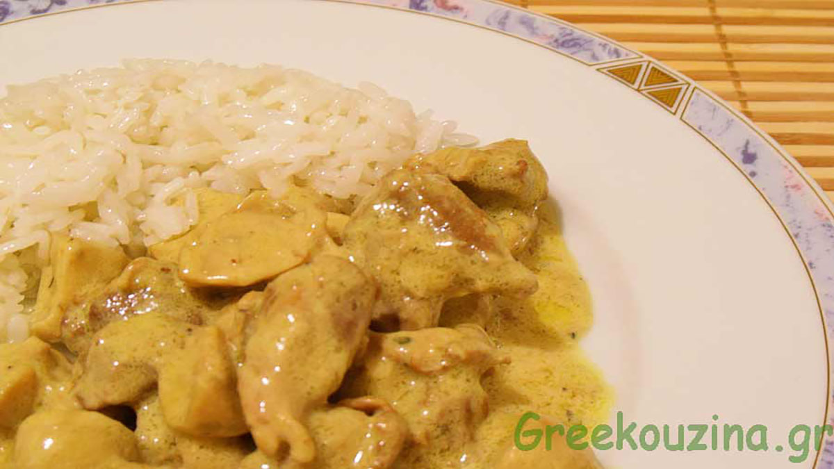 Κατσίκι με κρέμα γάλακτος και μανιτάρια για όλους