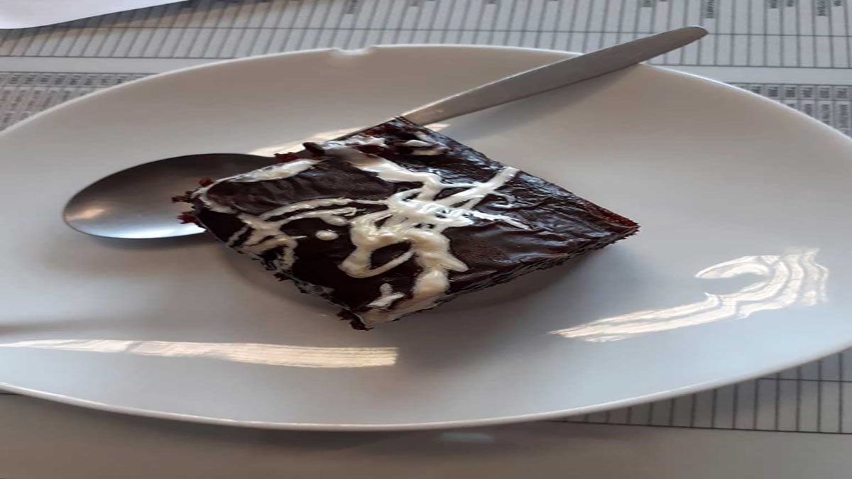 Νηστίσιμο αμερικάνικο κέικ: ένα εύκολο και νόστιμο γλυκό