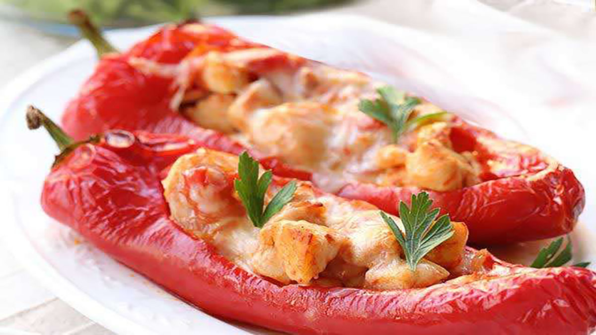 Πιπεριές Γεμιστές με Θαλασσινά: Μεζές για βραδιές με φίλους!