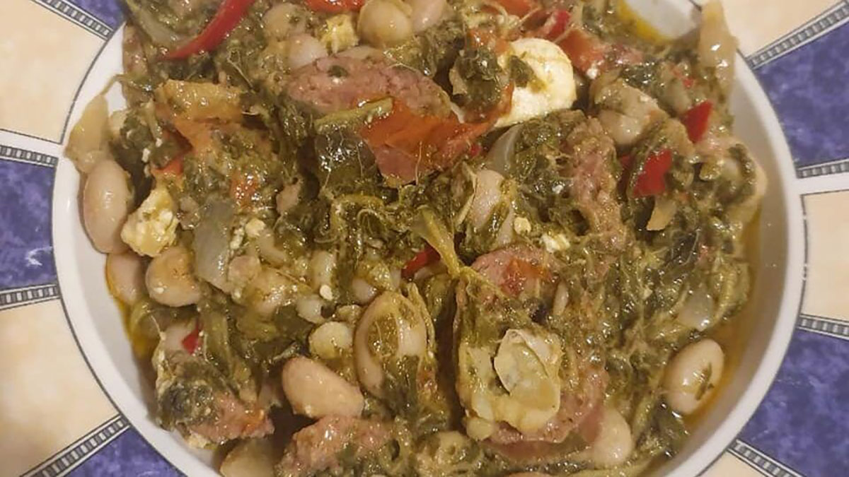 Τσιγαριστά βλήτα με φασόλια χάντρες και λουκάνικο