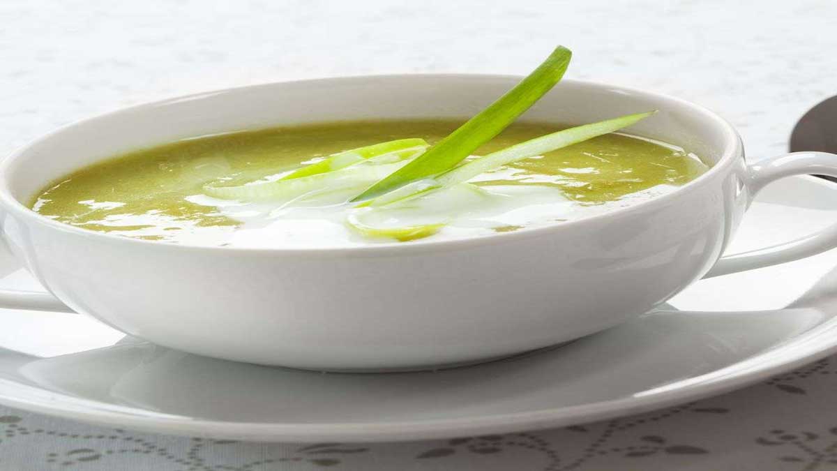 Κρύα σούπα από πράσα: εύκολο και νόστιμο πιάτο