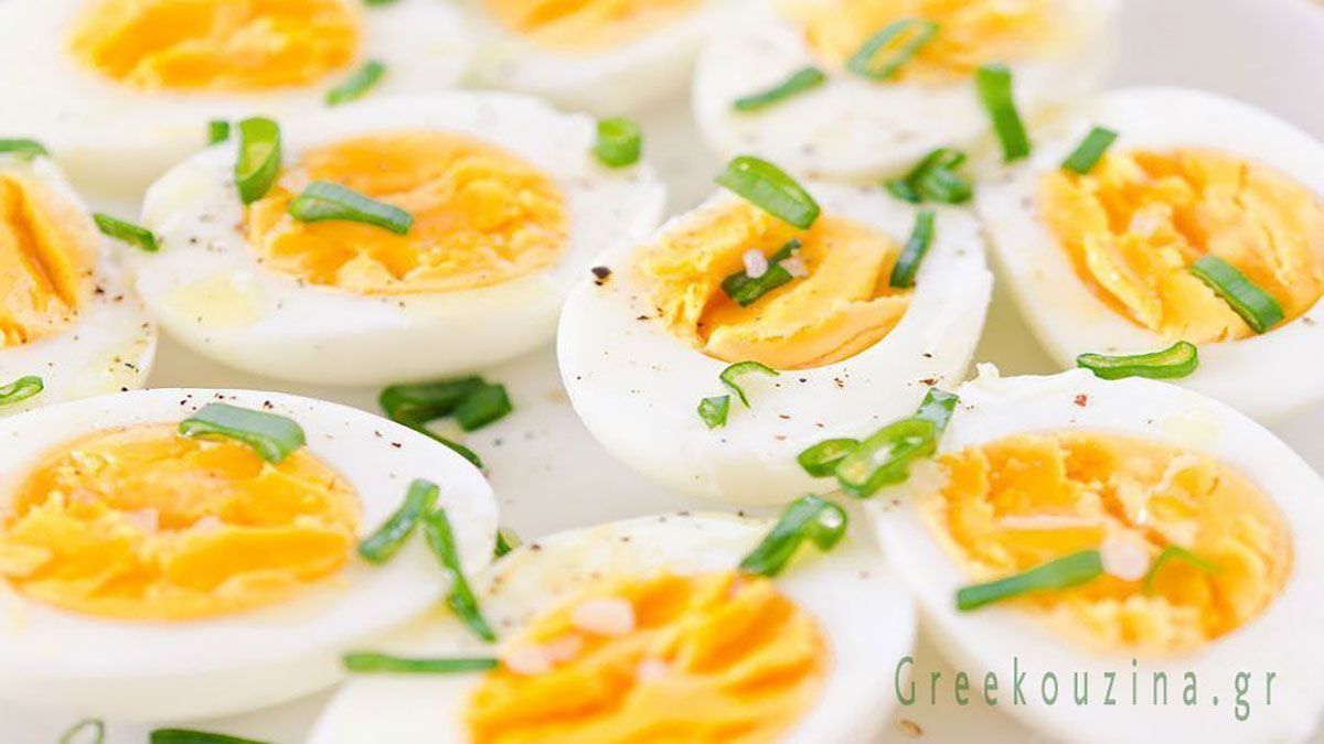 Ντρέσιγκ με αυγά και αρωματικά χόρτα: Δροσιστική Συνταγή