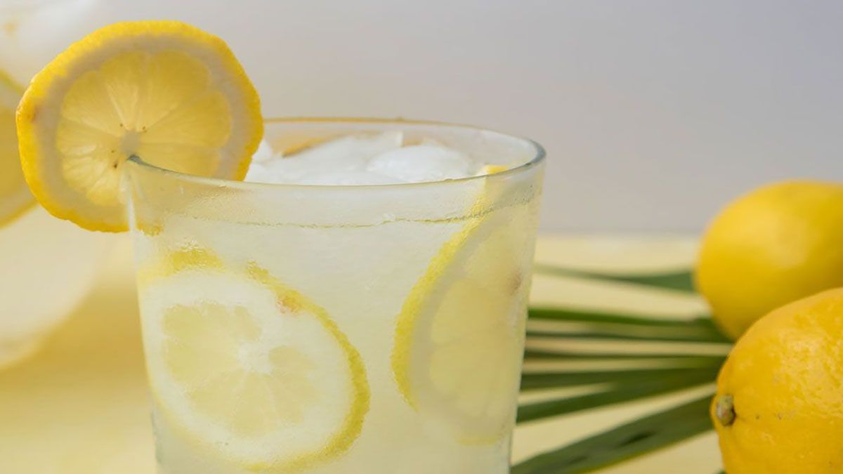 Λεμονάδα σπιτική: ένα δροσιστικό και υγιεινό ποτό